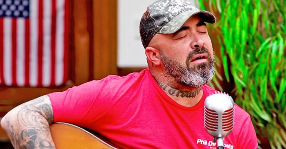 Who Is The Lead Singer Of Staind