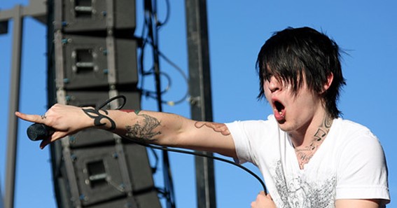 Who Is The Lead Singer Of Framing Hanley?